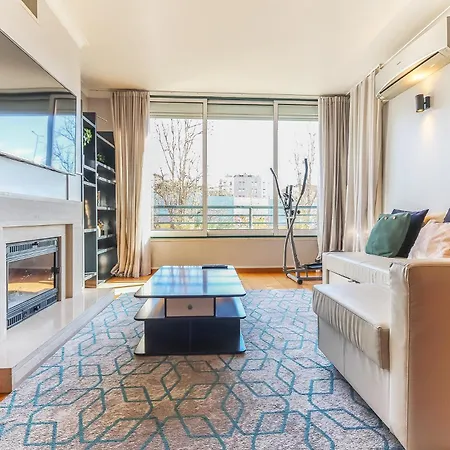 Telheiras Premium By Homing Apartment